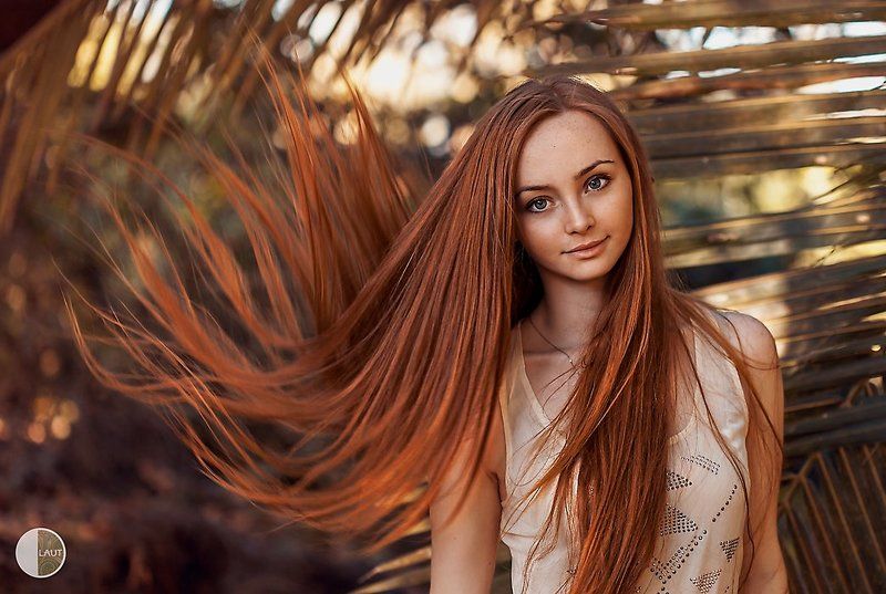 Софья и пальмы фото превью