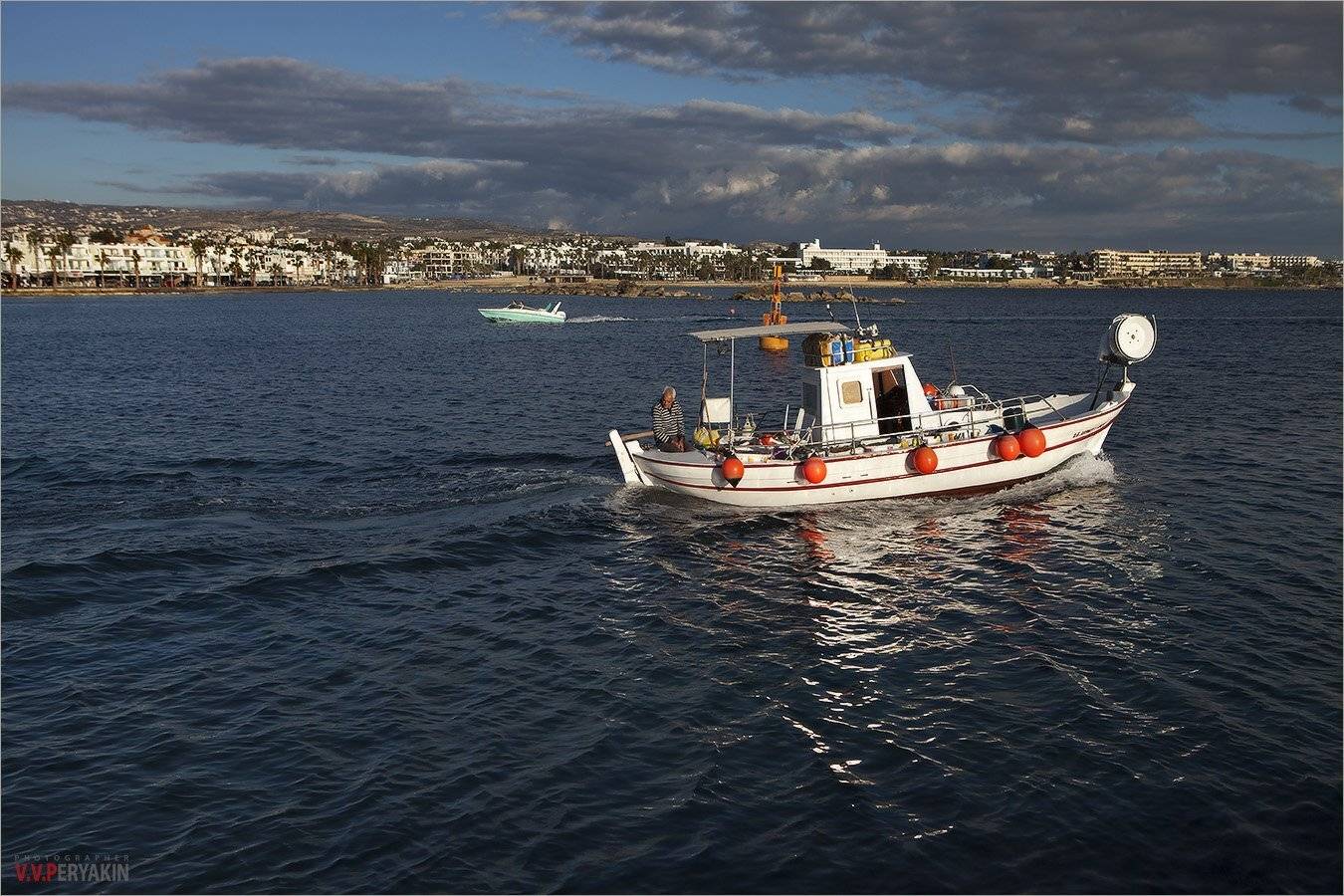 , Виктор Перякин