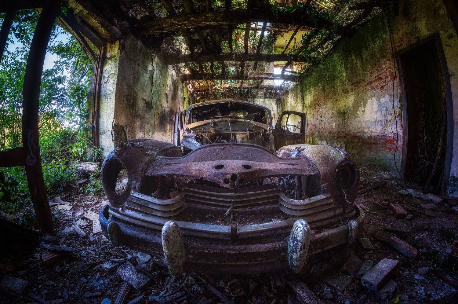car oldcar garage abandoned urbex, SORAYA SAMPEDRO