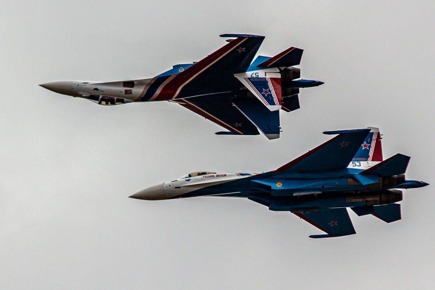 самолет, облака, истребитель, СУ, МИГ, скорость, истребители, вооружение, россия, ВВС, самолеты, гром, Сергей Лашнев