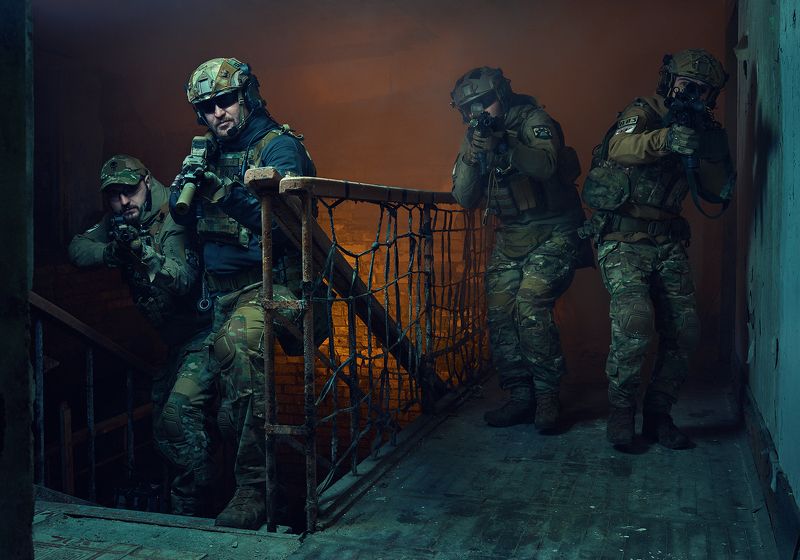 фото, постановочная фотография, фотосессия, портрет, мужской портрет, photo, photographer, military, art, fineart Съемка для страйкбольной команды St_District фото превью