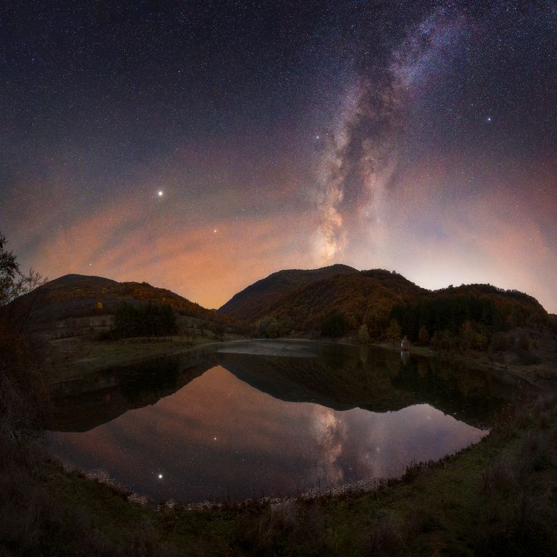 Autumn night, Smolsko, Bulgaria фото превью
