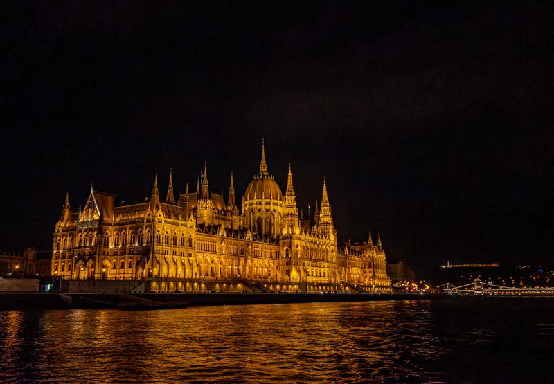 Hungarian Parliament Building фото превью