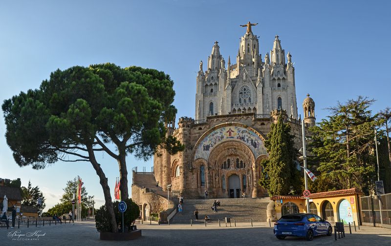 барселона, холм тибидабо, храм святого сердца, вид с холма на барселону Барселона. Холм Тибидабо фото превью