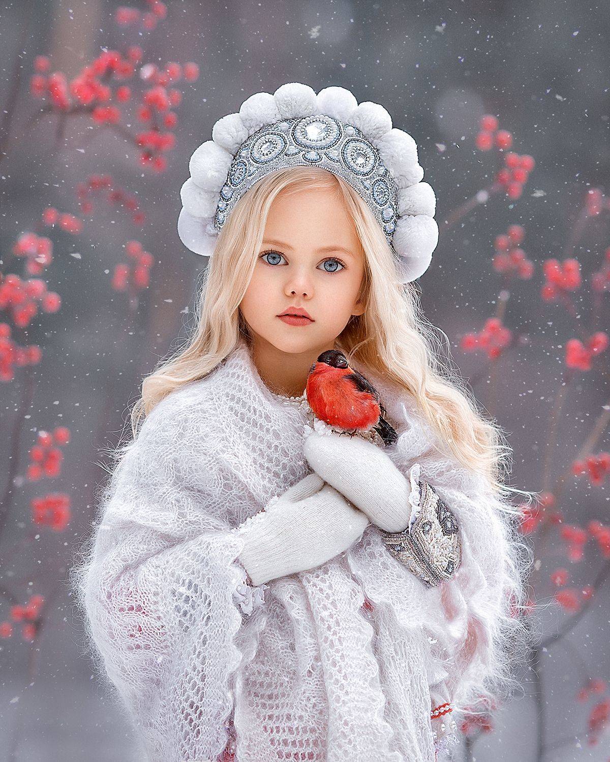 , Елена Михайлова