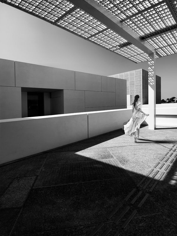 Wondering фото превью