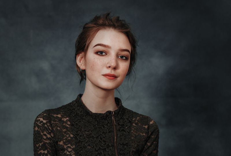 портрет Полина фото превью