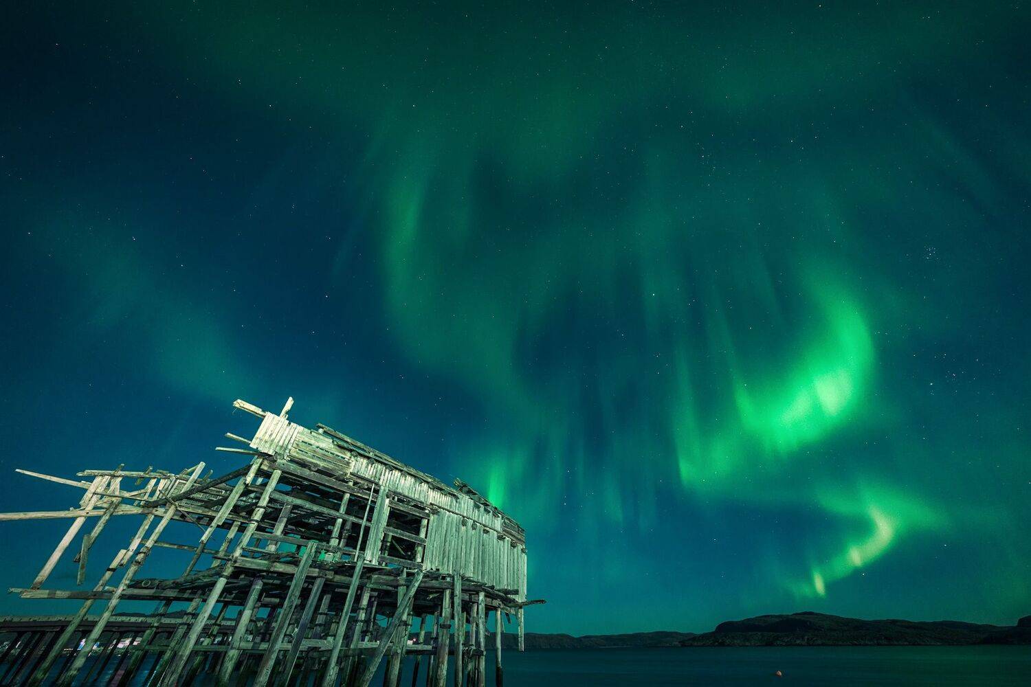 полярное, северное, сияние, причал, старый, териберка, море, заполярье, ночь, огни, звезды, пейзаж, путешествие, Андрей Чиж