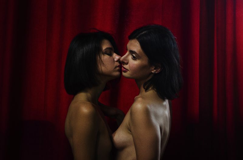 That Strange Chemistry Between Us фото превью