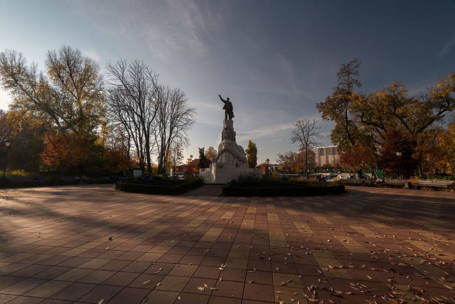 сквер ленина краснодар, Алексей Рыльский