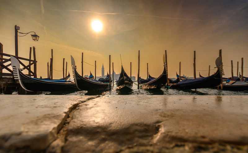 Evening of Venecian Gondolas фото превью