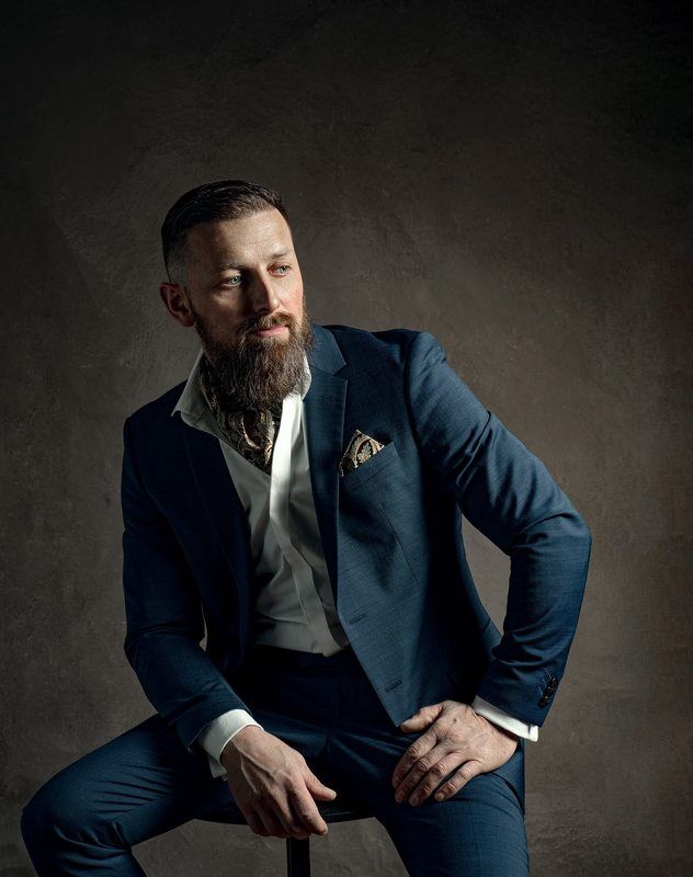 portrait, man. photo portrait of a man фото превью