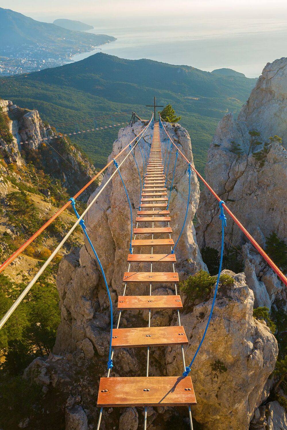 ай-петри, зубцы ай-петри, мартьян, могаби, черное море, ялта, крым, крымские пейзажи, ялтинский залив, аю-даг, Serge Titov