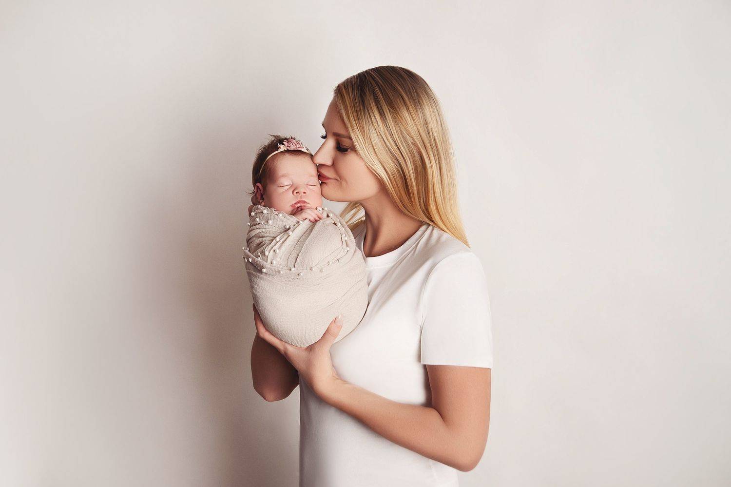 мама, mother, girl, newbornphotography, maternity, newborn, familyphoto, love, baby, family, babyphoto, familyphoto, children, mom and baby, mom, childrenphoto, babynewborn, childrenphotography, newbornphoto, малышка, ньюборн, дети, семья, девочка, новоро, Ману Фалько