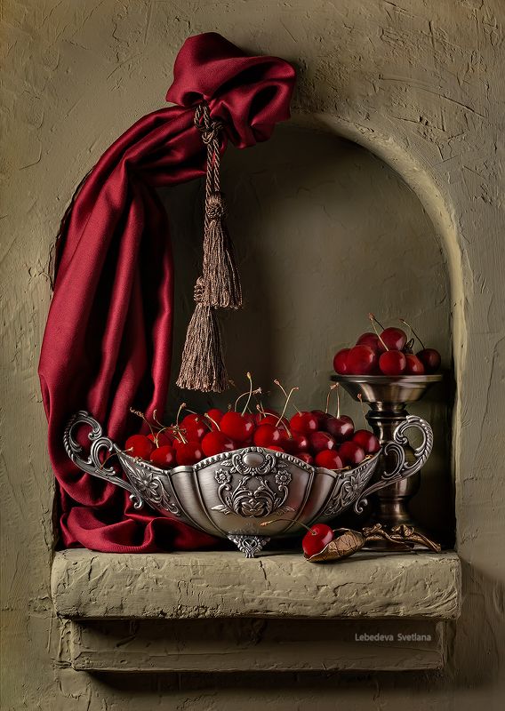 черешня,ниша,натюрморт С черешней в нише фото превью