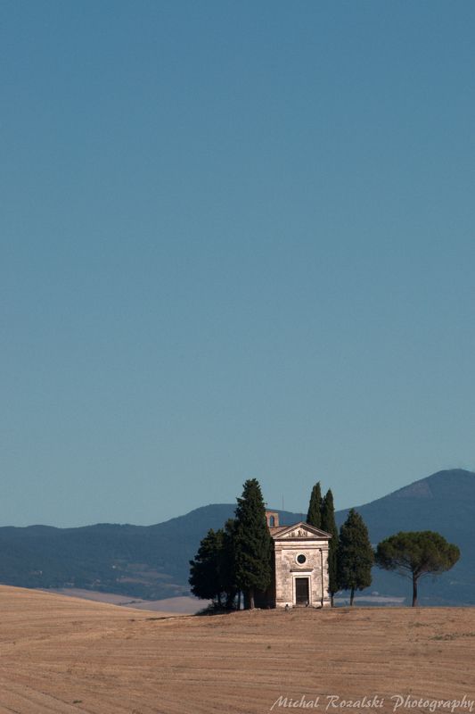 italy, ,chapel, ,fields, ,hills, ,sky, ,blue, ,summer, ,season, ,harvest, ,tuscany, , Cappella della Madonna di Vitaleta фото превью