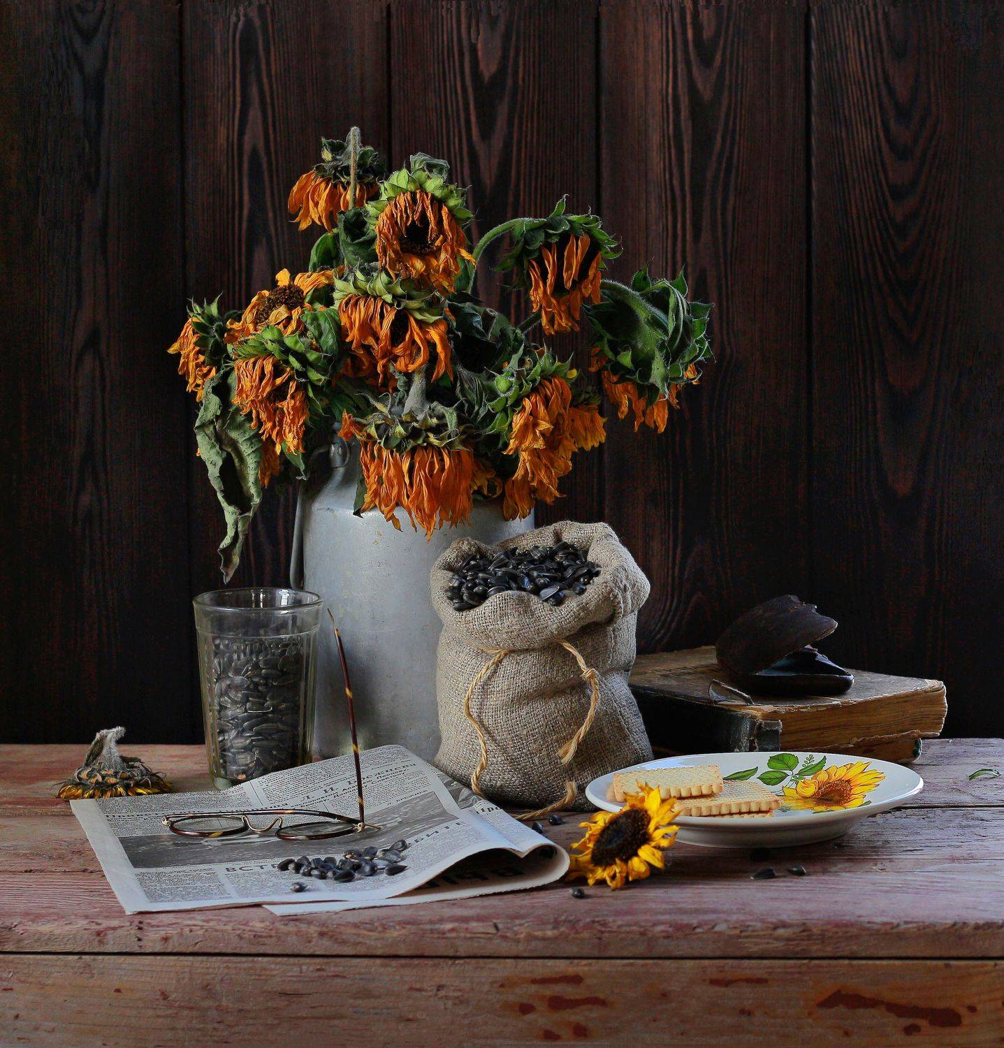 натюрморт, фотонатюрморт, осень, семечки, очки, газета, подсолнухи, наталья казанцева, Наталья Казанцева
