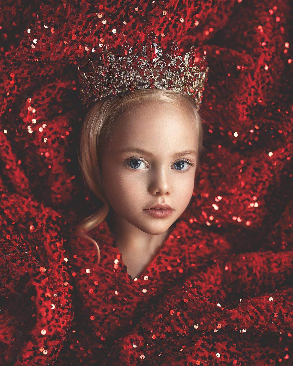 , Елена Михайлова