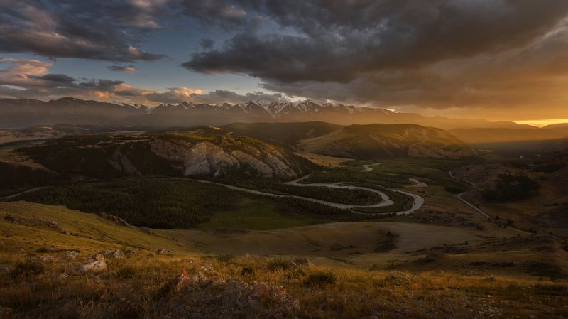 алтай, озеро, горы, лес, природа, закат, рассвет, красота, приключения, путешествие Причудливые изгибы реки Чуи фото превью