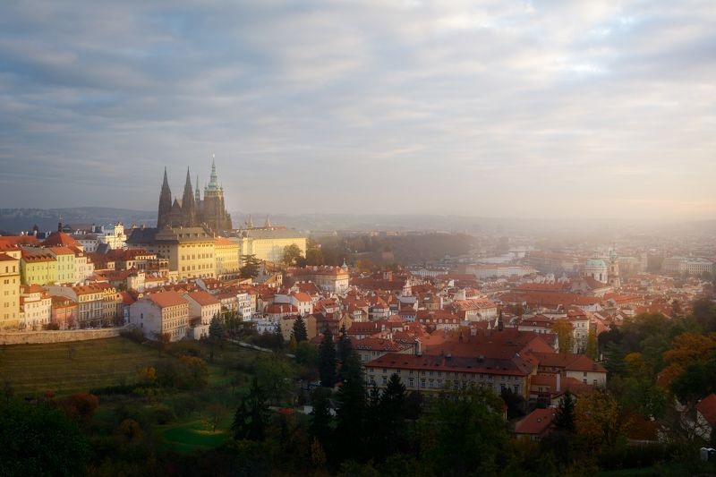 прага, рассвет, европа, город, храм, prague, чехия, morning, europe, temple, czech republic, cityscape, city, пражский град, prague castle Осенняя Прага фото превью