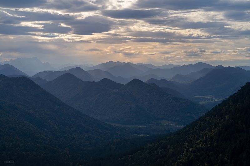 предальпы, альпы, вечерний свет, облака, вечер в альпах, Предальпийские волны фото превью