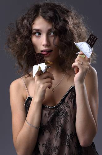 Любительница шоколада