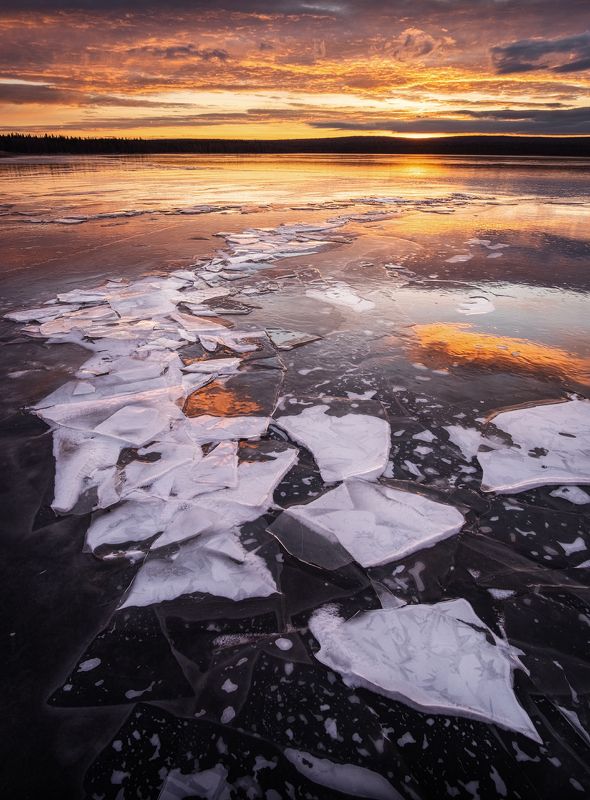 зюраткуль, урал, южный урал, лед, озеро, рассвет, зима Зеркало замерзшего Зюраткуля фото превью
