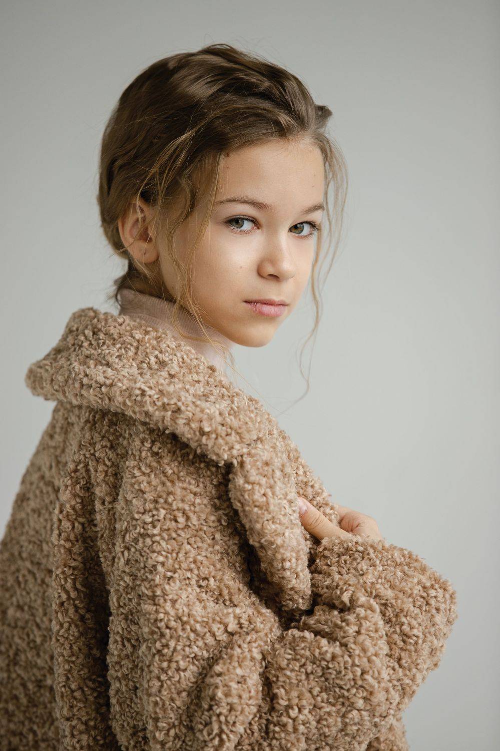 , Антон Леонов