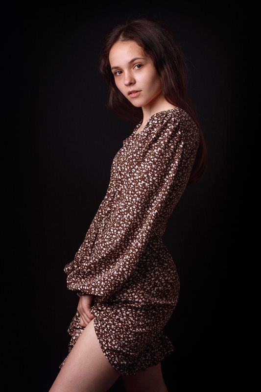 девушка, студия, портрет, женский портрет, платье Daiana фото превью