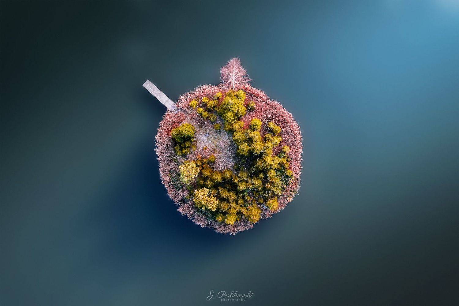 island, aerial, autumn, forest, water,, Jakub Perlikowski