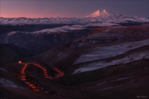 Утро с видом на Эльбрус