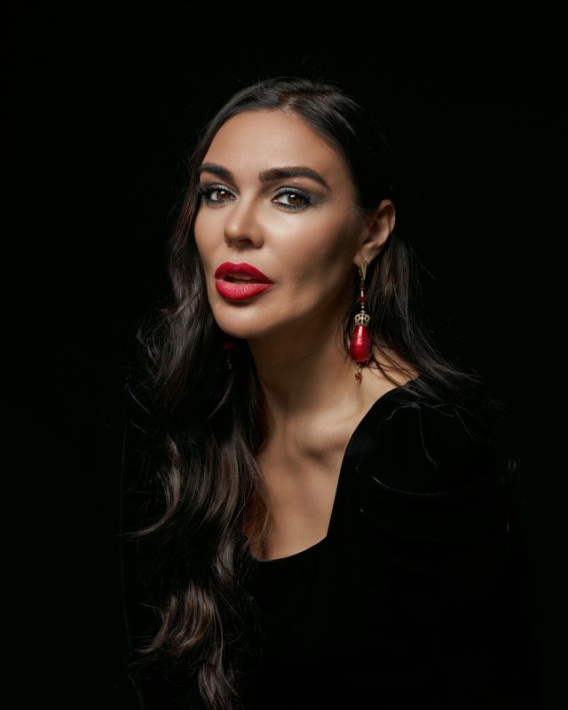 In the dark фото превью