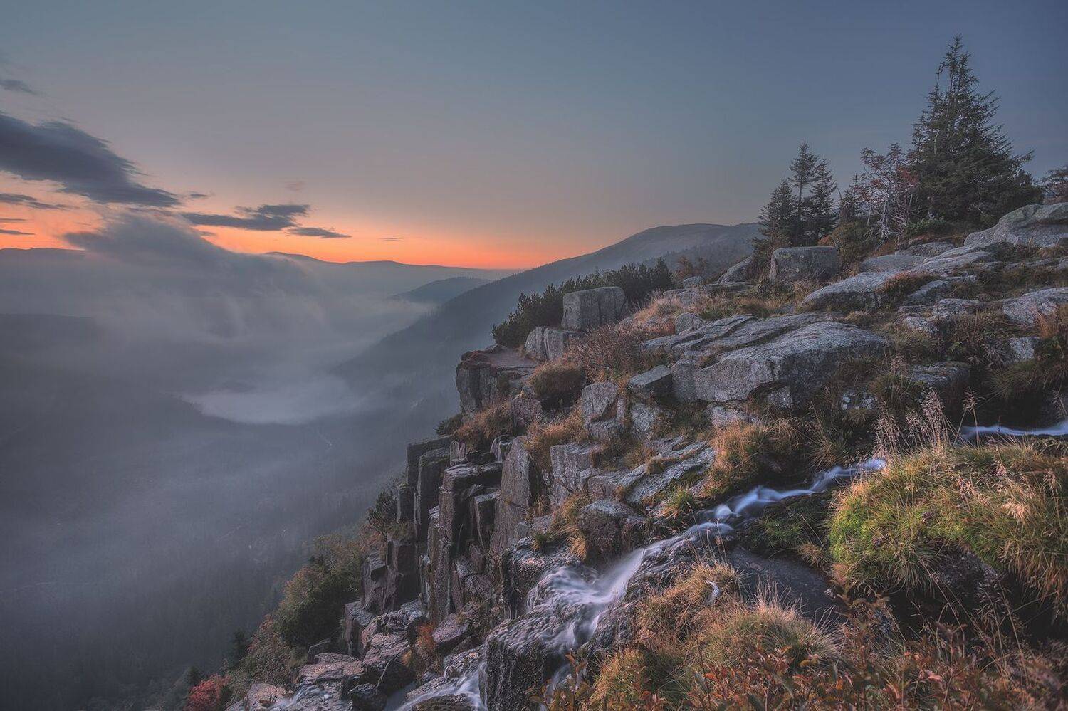 Mist Moving Silently As a Breath.... Автор: Iza i Darek Mitręga landscape,autumn,mountains,canon, Iza i Darek Mitręga