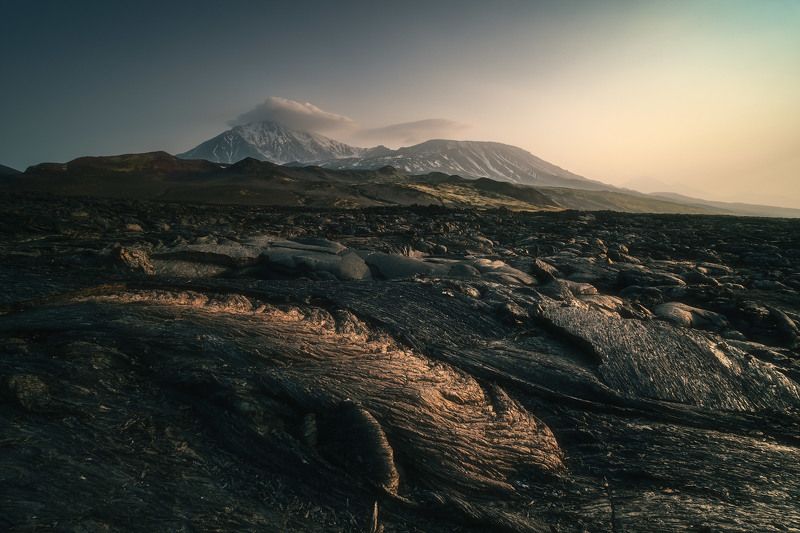 россия, камчатка, камчатский край, дальний восток, вулкан, природа, пейзаж, лето, горы, лава, конус, рассвет, толбачик, Земля первозданная фото превью