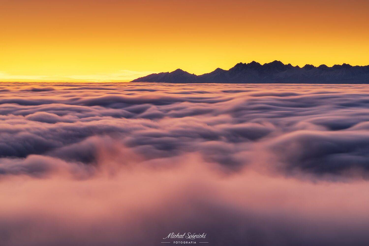 #poland #pentax #benro #lightroom #nikcollection #nature #sunrise #mountains #sky #fog #foggy #morning #pix, Michał Sośnicki