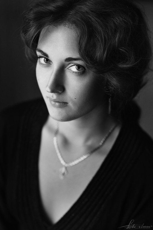 Foto-vdvoem, Взгляд, Взгляд девушки, Девушка, Женственность, Очарование, Портрет, Портрет девушки, Портретная съемка, Портретная фотосъемка, Фото вдвоем, Фото девушки, Фото-вдвоем, Черно-белая фотография, Черно-белое, Черно-белое фото, Черно-белый портрет Анастасия фото превью