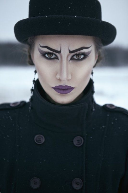 Mysterious lady фото превью