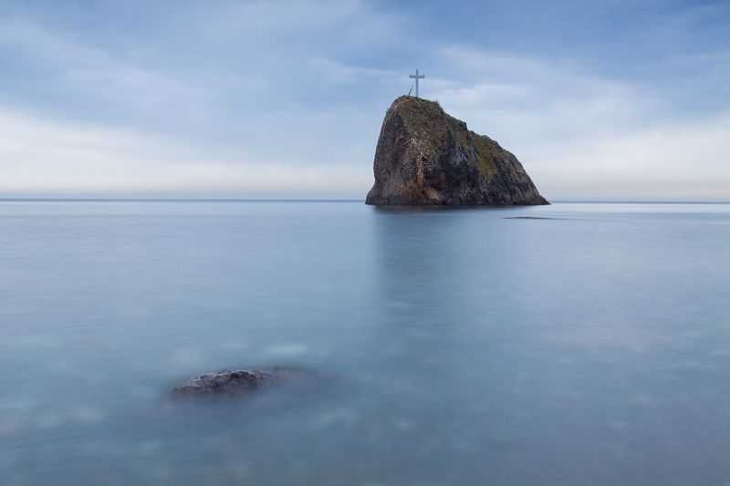 камень, крест, крым, скала, тучи, фиолент, черное море *** фото превью