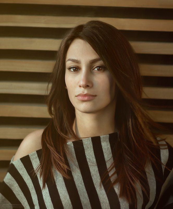 Александра и полоса фото превью