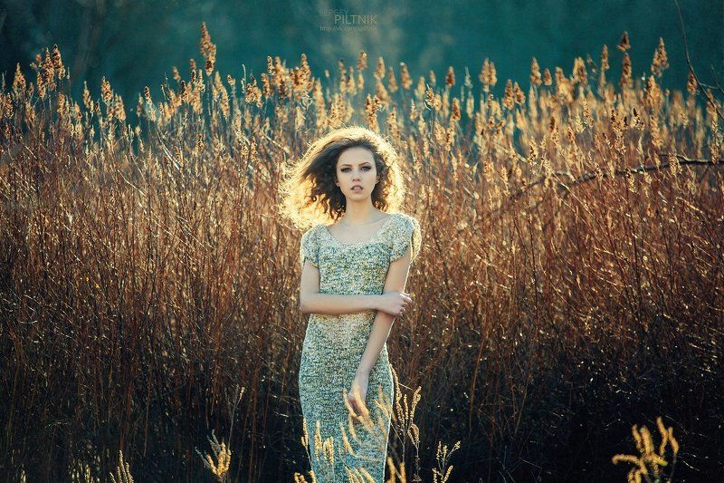 И ветер колышет свечу на ветру... фото превью