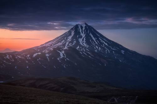 Дремлющий вулкан