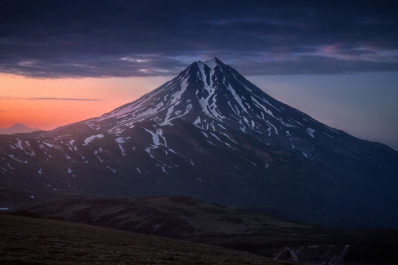 Дремлющий вулкан фото превью