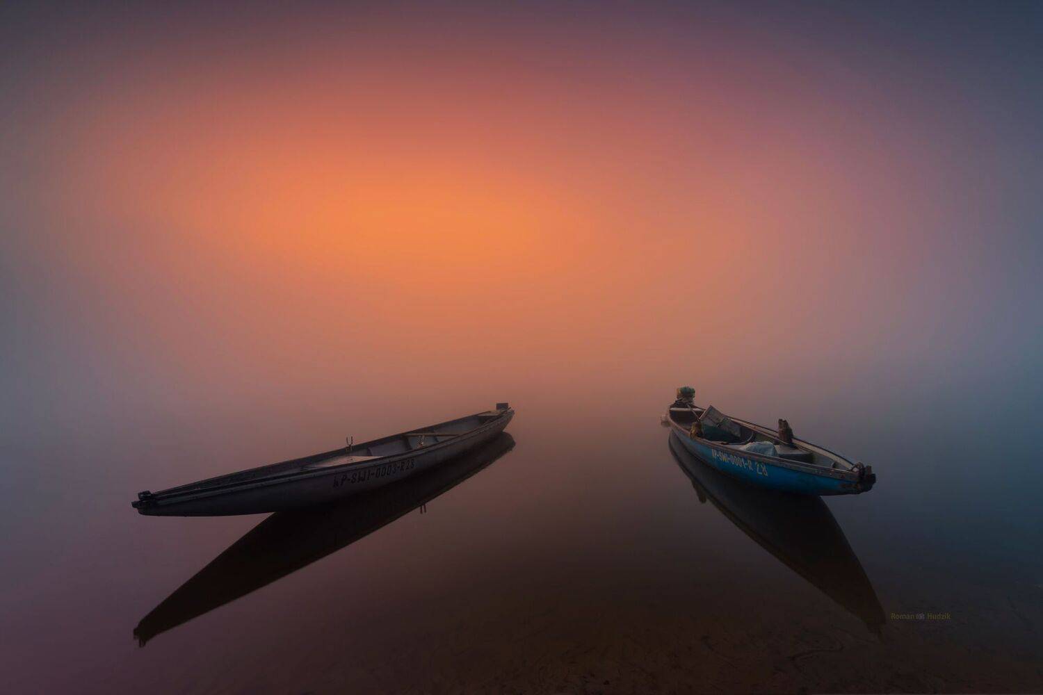 landscape, boats, fog, sunrise, water, river,, Roman Hudzik