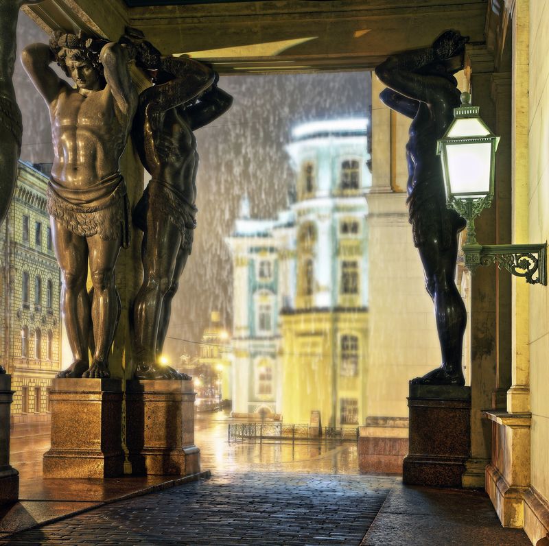 санкт-петербург, эрмитаж, атланты, исаакиевский, дворцовая, площадь, ночь, дождь, мистика Дождь над Эрмитажем фото превью