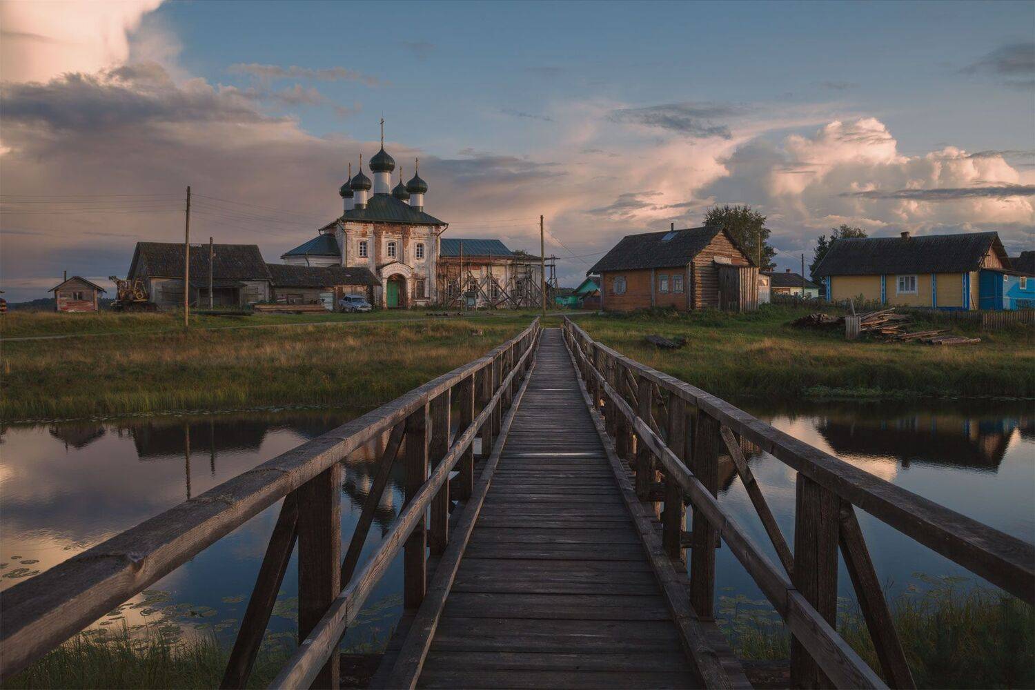 Архангельская область, Кенозерье, церковь, закат, мостик, пруд, Дмитрий Шишкин