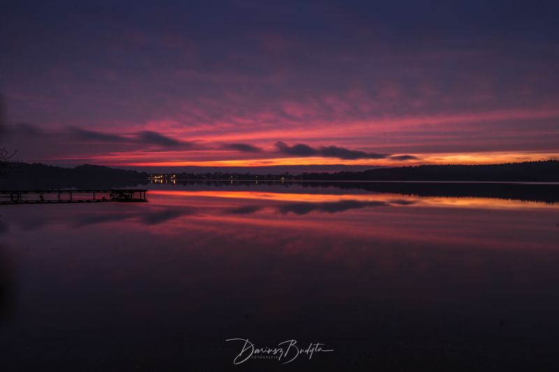 Sunset on the lake фото превью