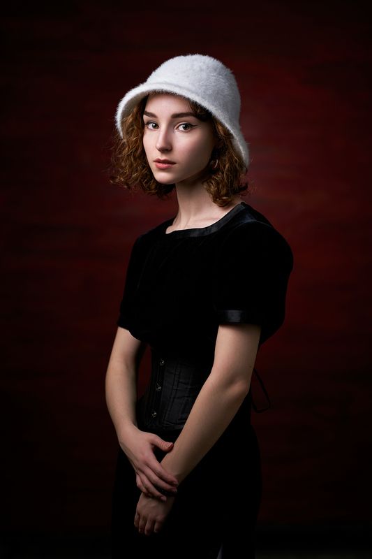 studio, portrait, sony, low key, girl  фото превью
