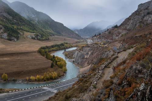 По Чуйскому тракту