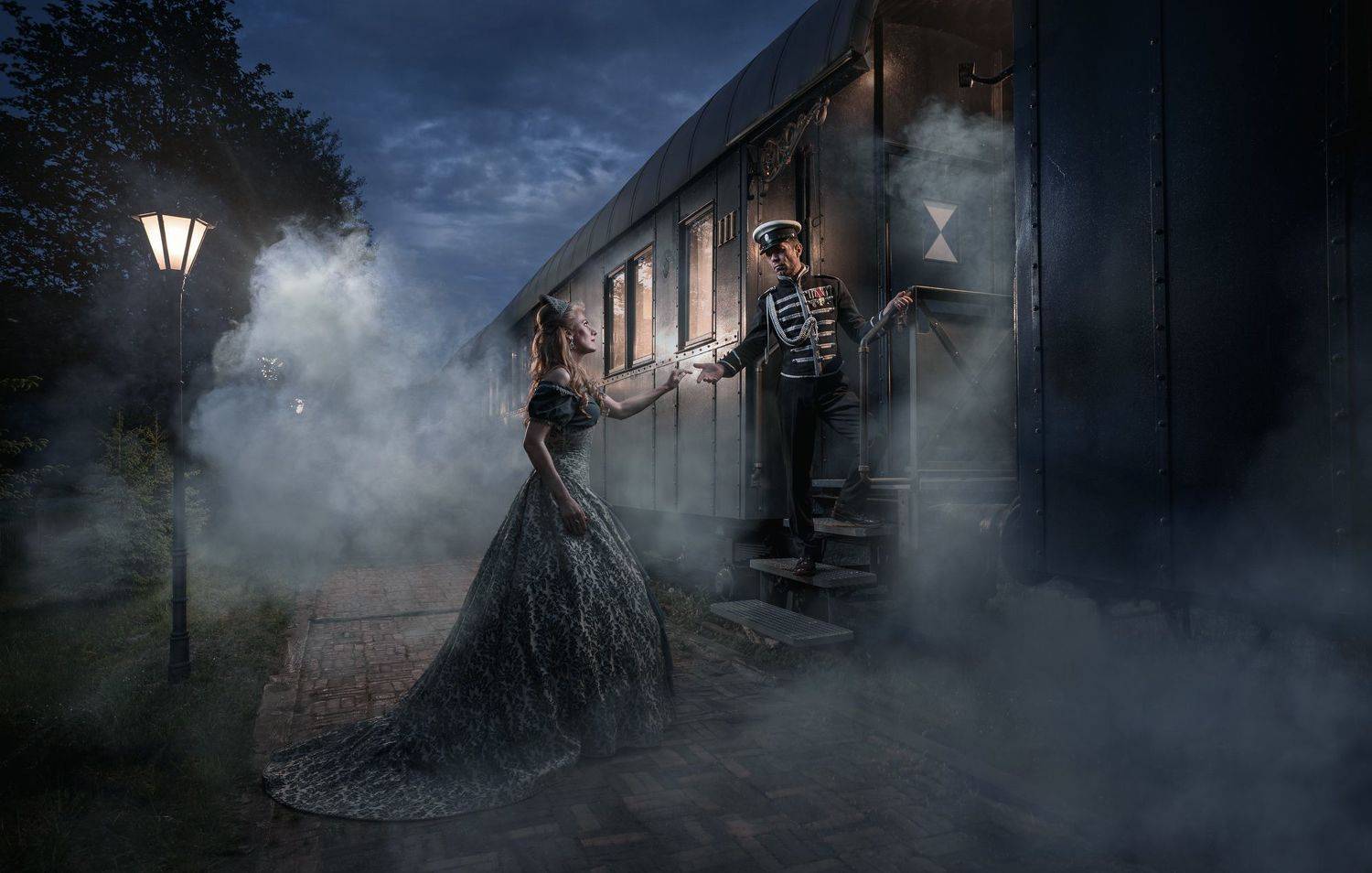 tsar,train,station,old,mood,portrait,fashion,cinematic,dark,night,smoke,fog,tzar,couple,love,help,, Przemyslaw Koch