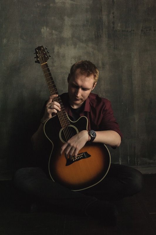 портрет, мужчина, dark, гитара Man with a guitar фото превью
